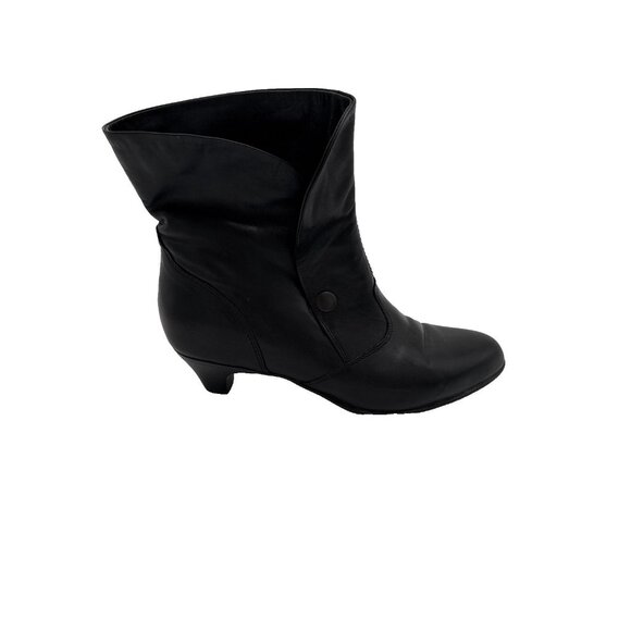 YOU by crocs‎ black ankle boot leather size 7.5 italian made kitten heel Witch - Picture 8 of 16